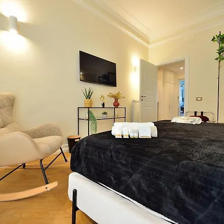 Elegante Vicino Metro B1 Collegato Al Centro Di Apartment