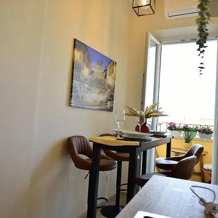 Elegante Vicino Metro B1 Collegato Al Centro Di