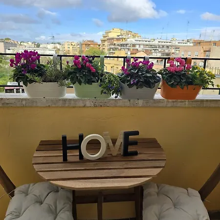 Elegante Vicino Metro B1 Collegato Al Centro Di Apartment *